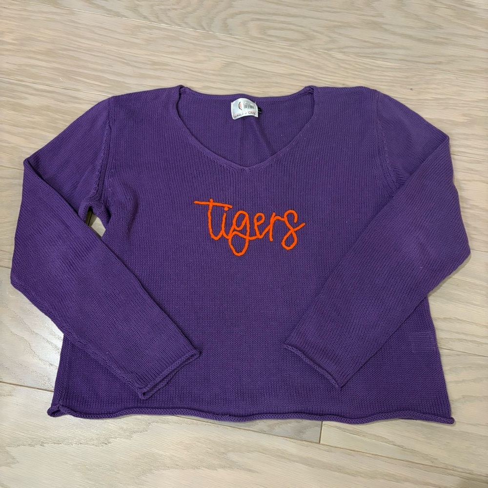 Pearls and Camo Clemson Tigers Script V-Neck Sweater Knit Women’s‎ Size L Large